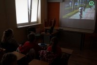 Uczniowie ze Szkoły Podstawowej nr 1 w Krzepicach odwiedzili kłobucka komendę