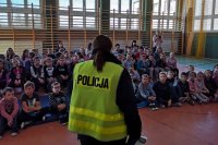 policjanci w szkole w Borowem